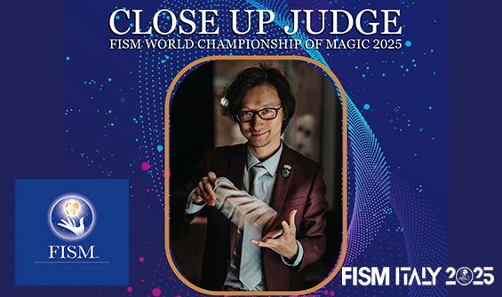 Bill Cheung als Juror bei der FISM-Weltmeisterschaft der Zauberkunst 2025 in Turin